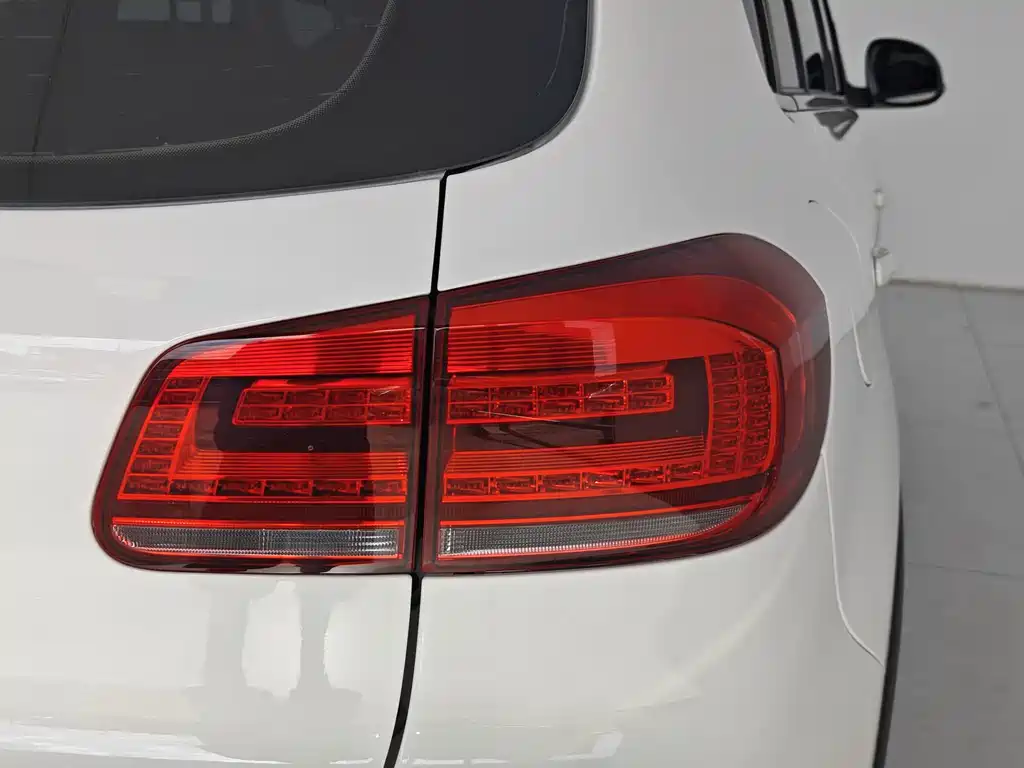 Volkswagen Tiguan — миниатюра 20