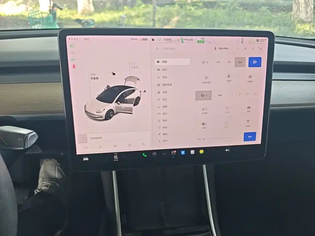 Tesla Model 3 — миниатюра 13