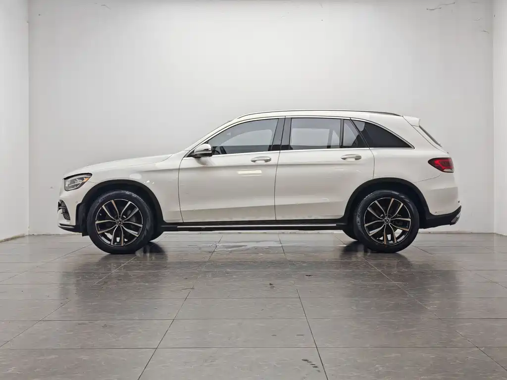 Mercedes-Benz GLC — миниатюра 8