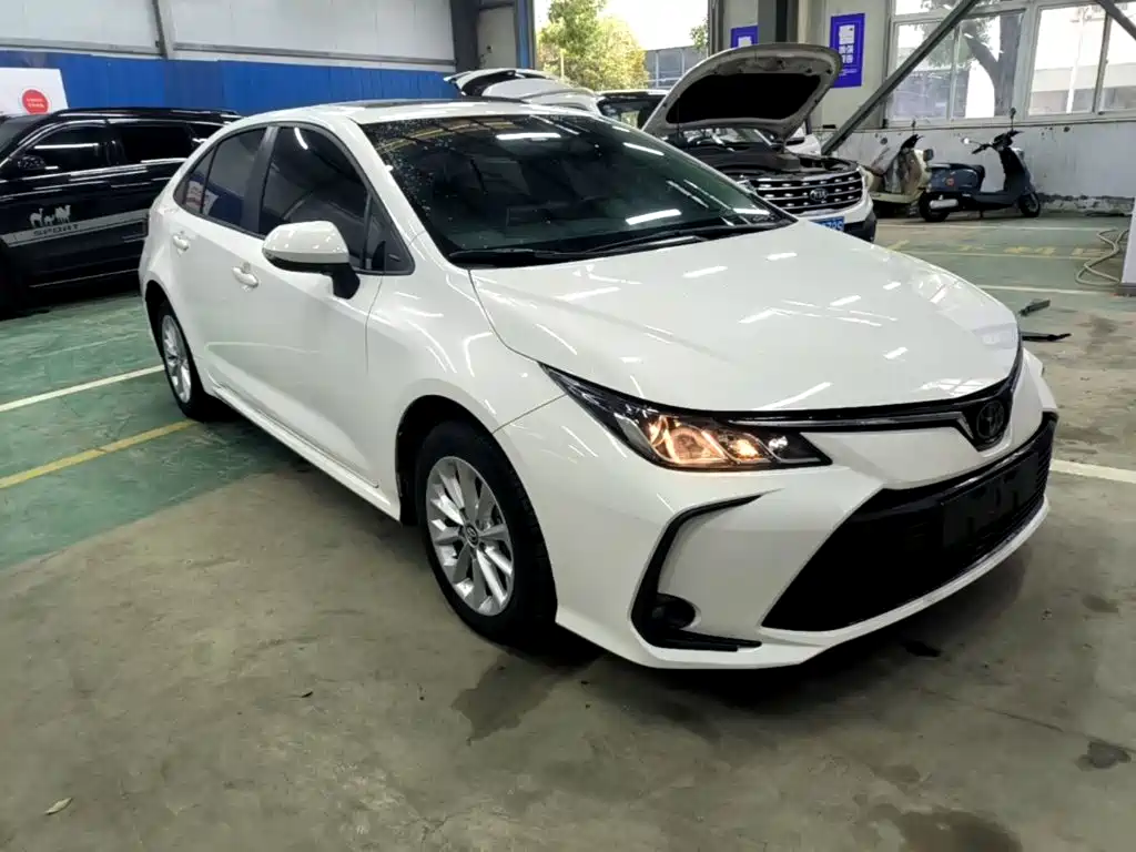 Toyota Corolla — миниатюра 4