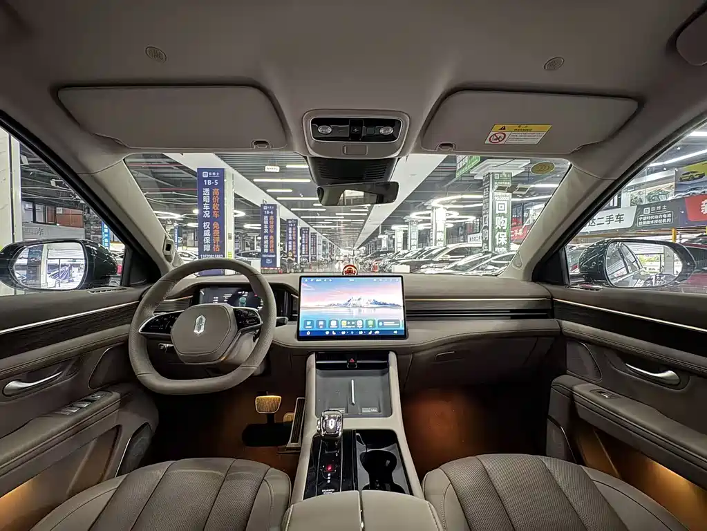 Aito M7 2024 1.5T Smart Drive Ultra 5 мест