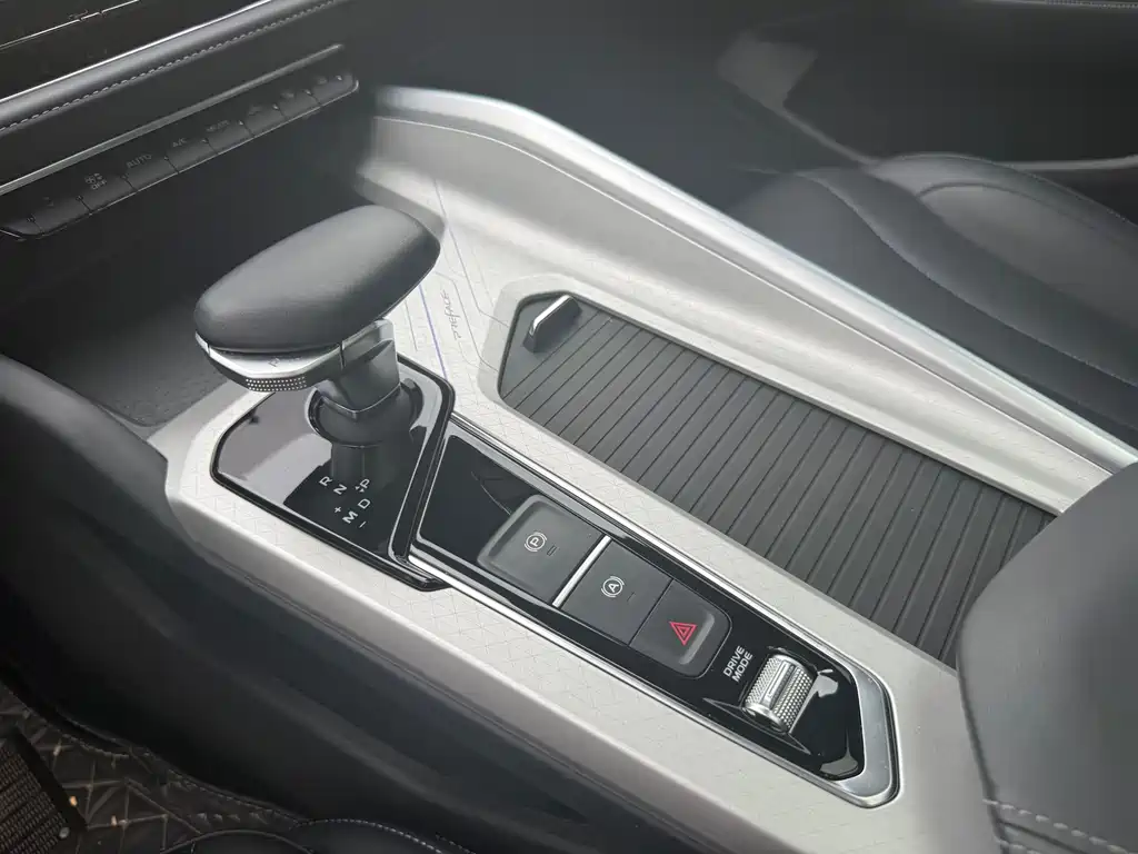 Geely Xingrui — миниатюра 9