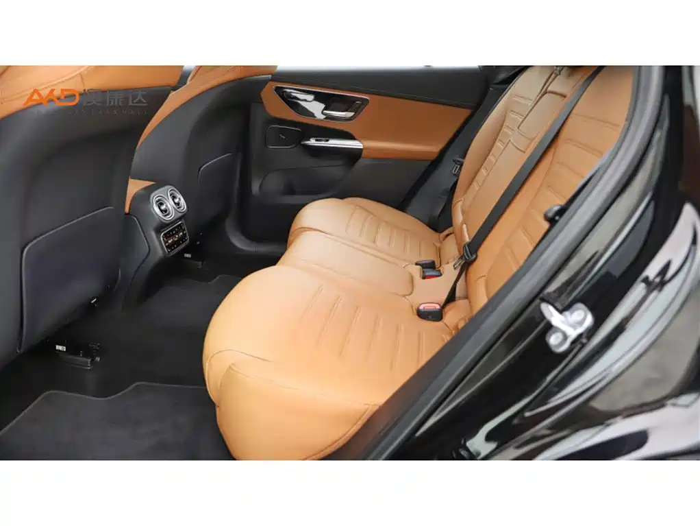 Mercedes-Benz GLC 2024 GLC 300 L 4MATIC 5 мест