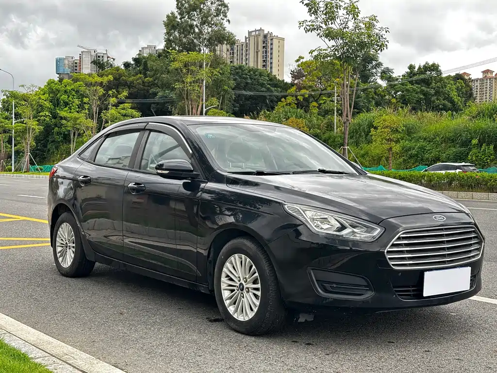 Ford Escort — миниатюра 3
