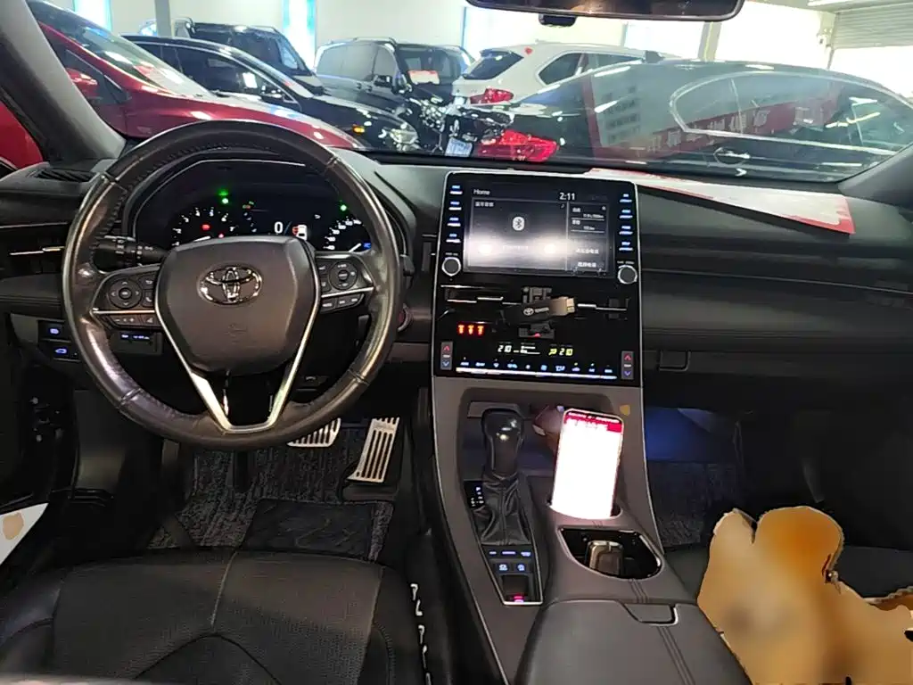 Toyota Avalon — миниатюра 10