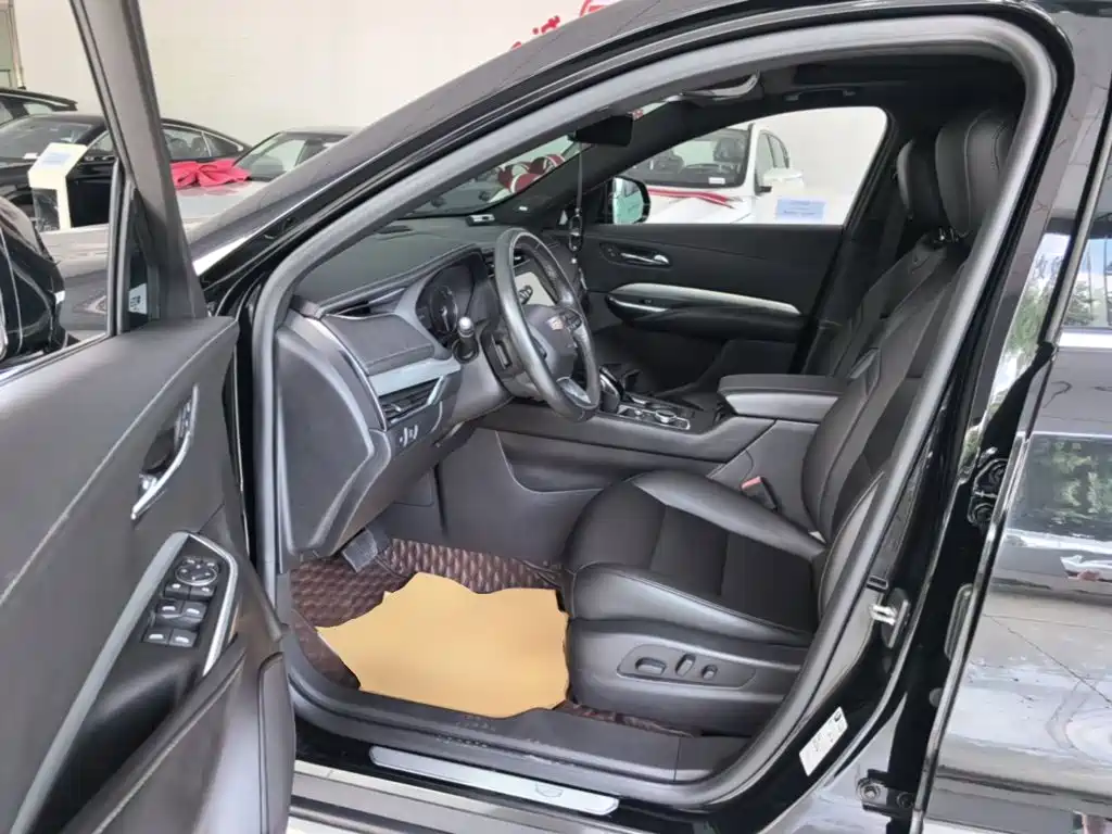 Cadillac XT4 — миниатюра 16