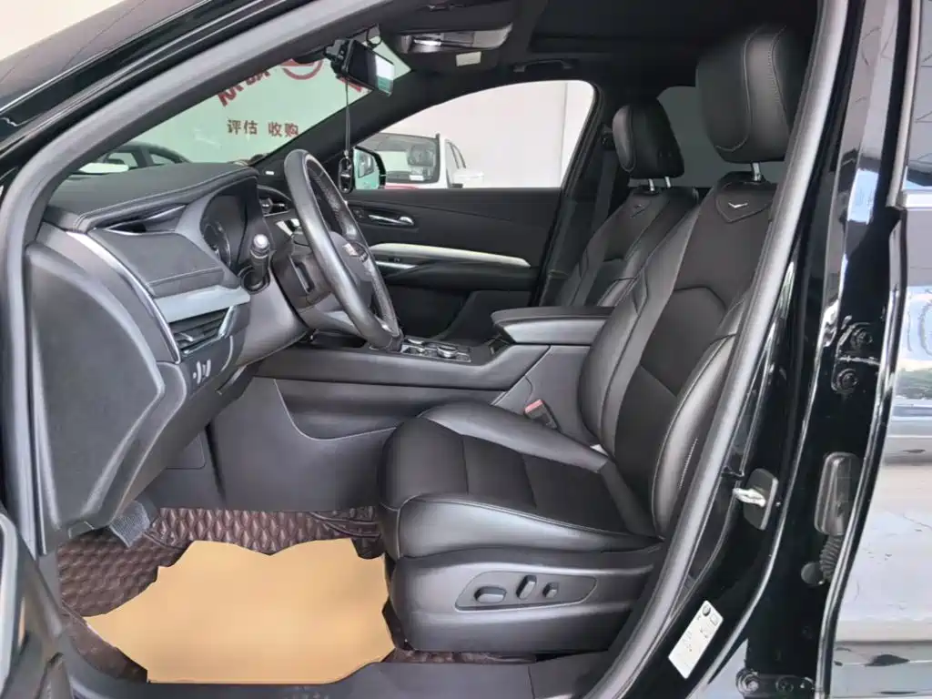 Cadillac XT4 — миниатюра 15