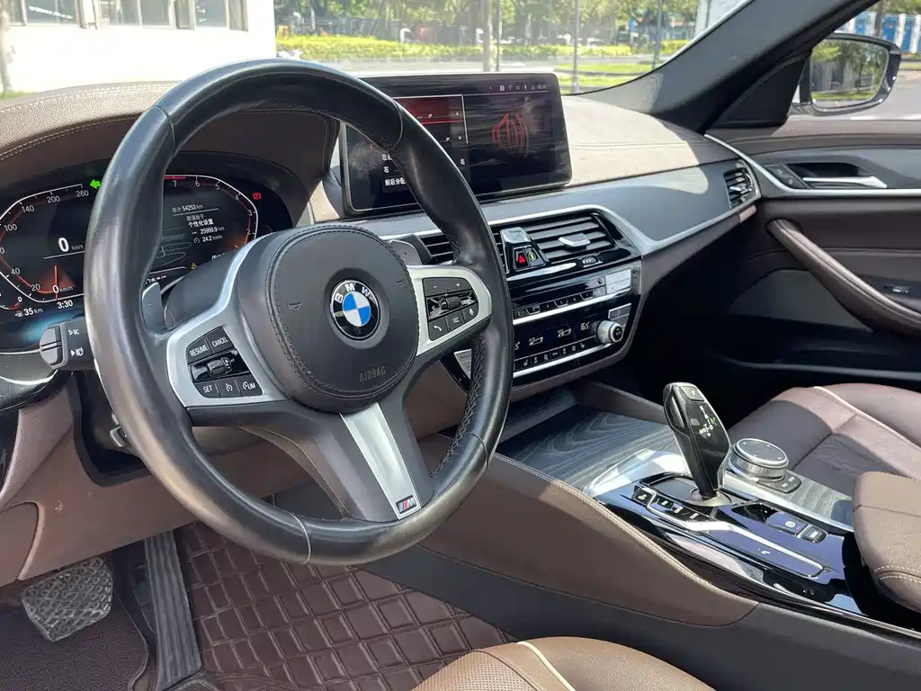 BMW 5 Series — миниатюра 20