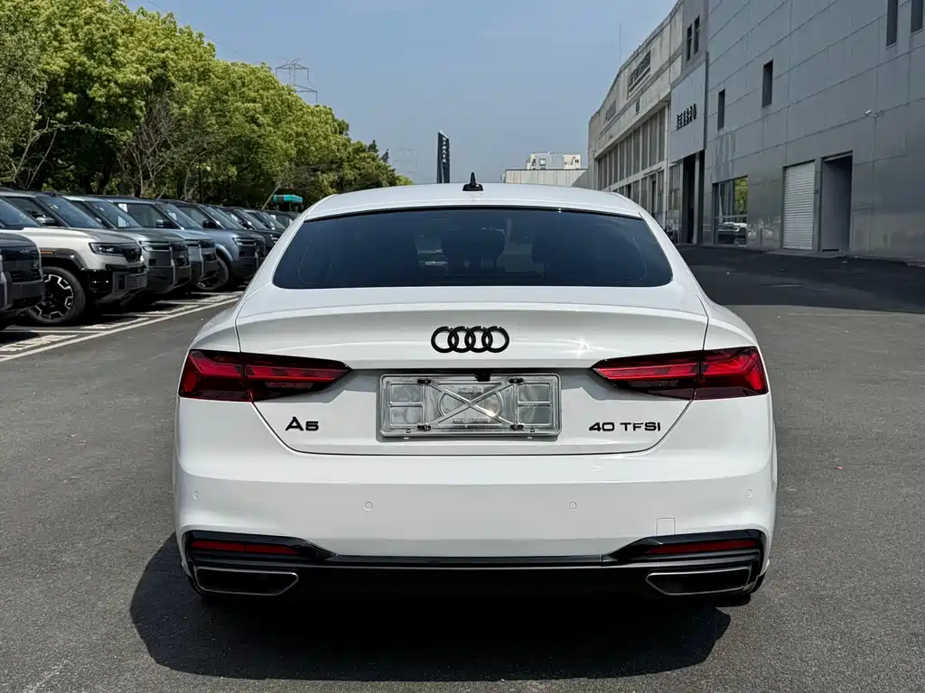 Audi A5 (Import) — миниатюра 17