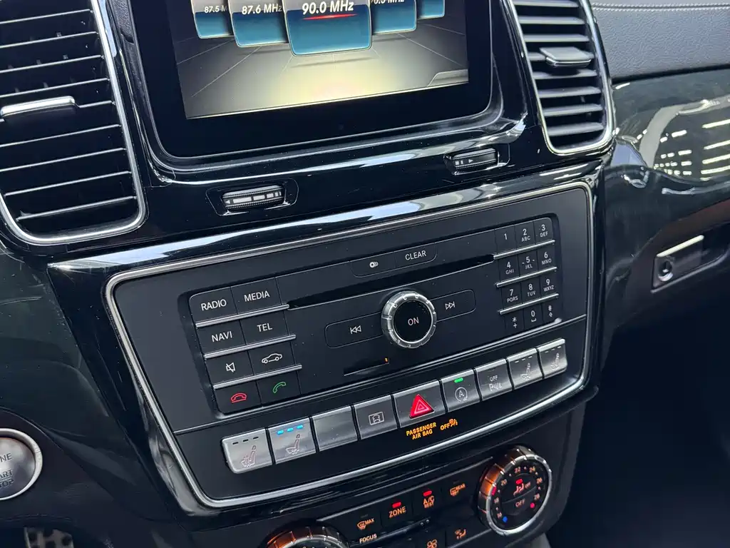 Mercedes-Benz GLS AMG — миниатюра 9