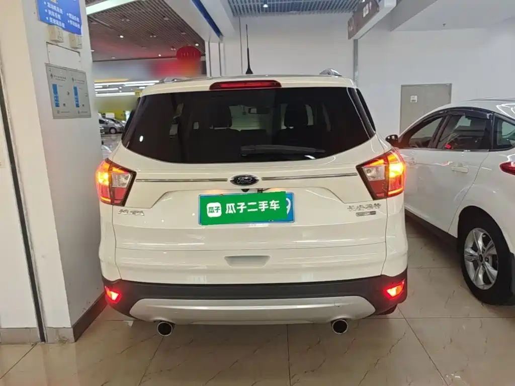 Ford Kuga — миниатюра 6