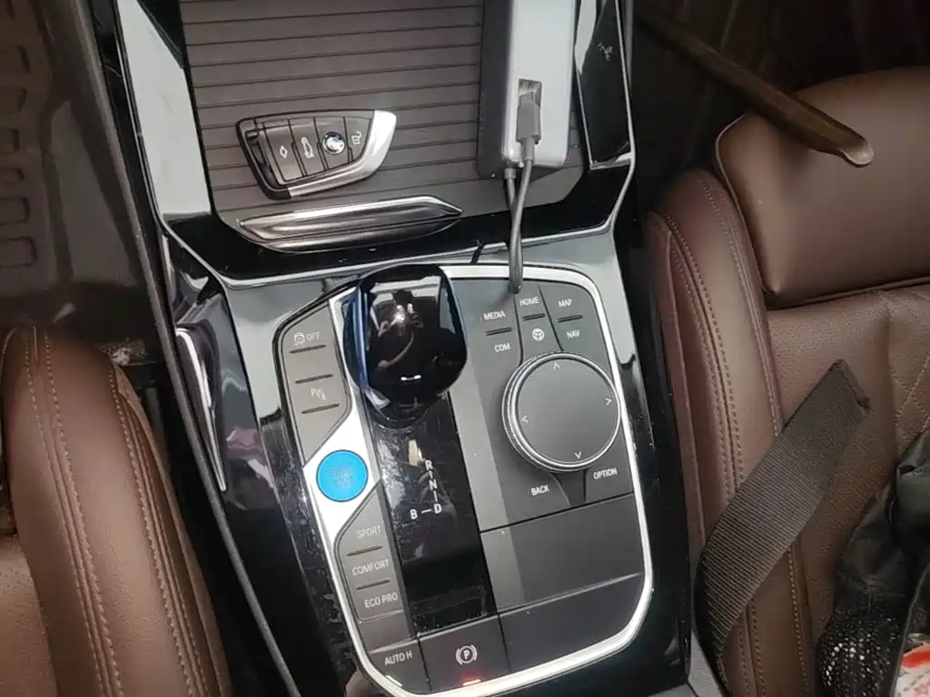 BMW iX3 — миниатюра 14