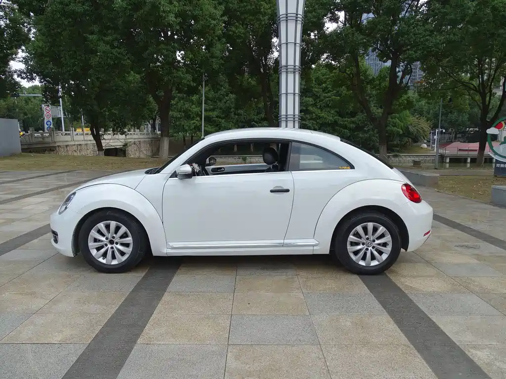 Volkswagen Beetle — миниатюра 2