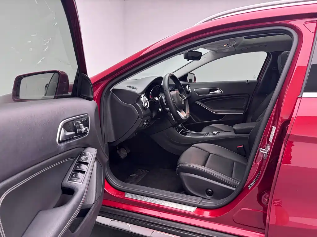 Mercedes-Benz GLA — миниатюра 4