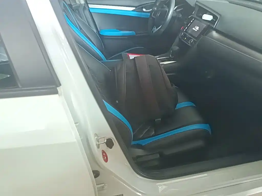 Honda Civic — миниатюра 25