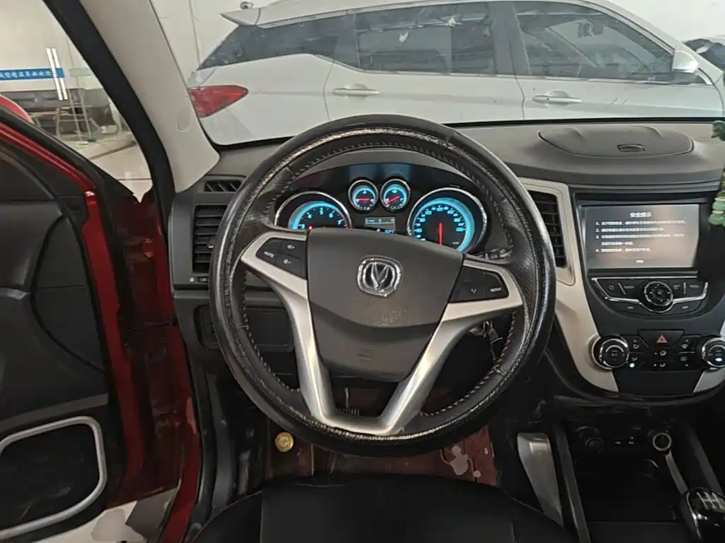 Changan CS35 — миниатюра 11