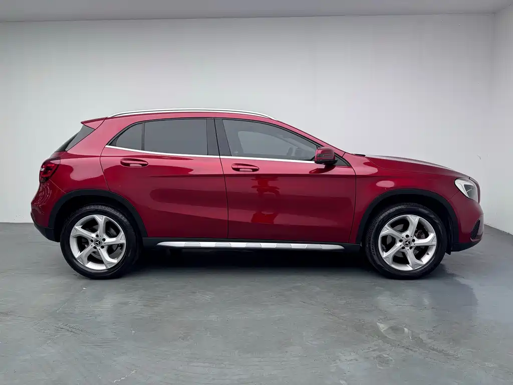 Mercedes-Benz GLA — миниатюра 19