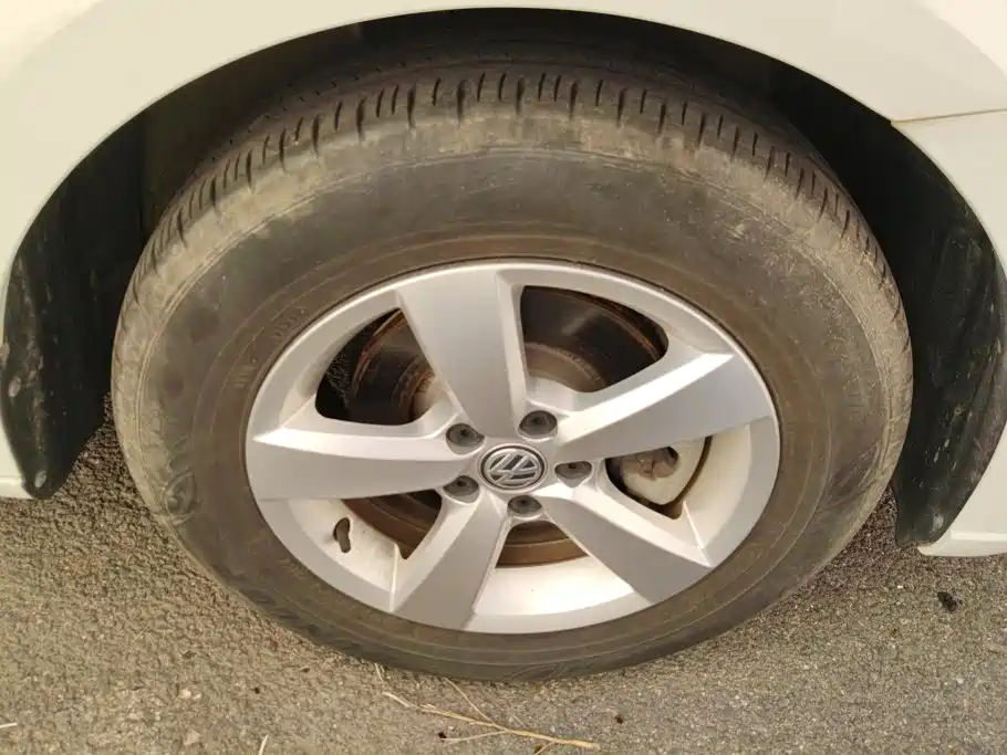 Volkswagen Lavida — миниатюра 6