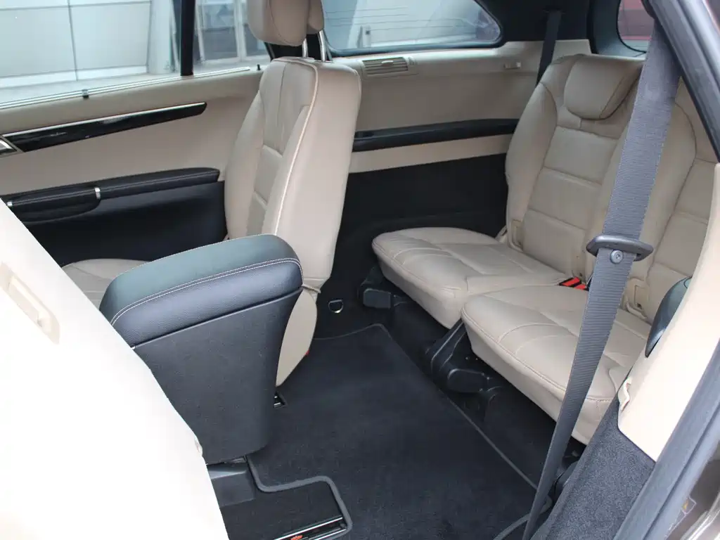 Mercedes-Benz R-Class — миниатюра 8