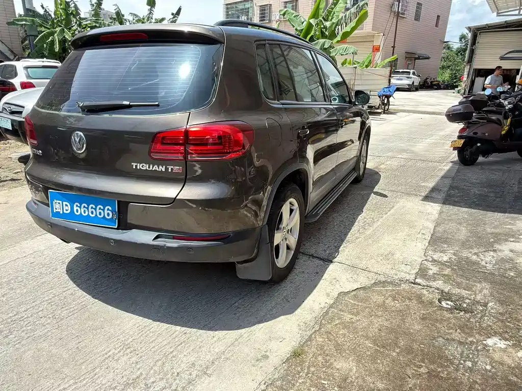 Volkswagen Tiguan — миниатюра 9