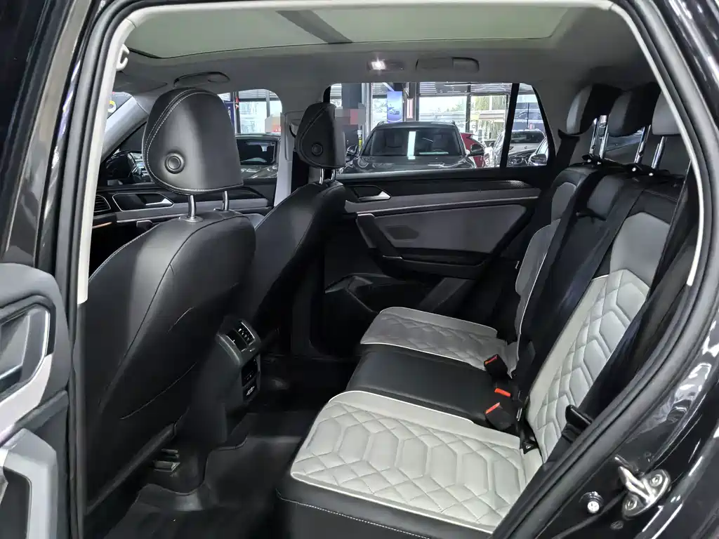 Volkswagen Tayron — миниатюра 8