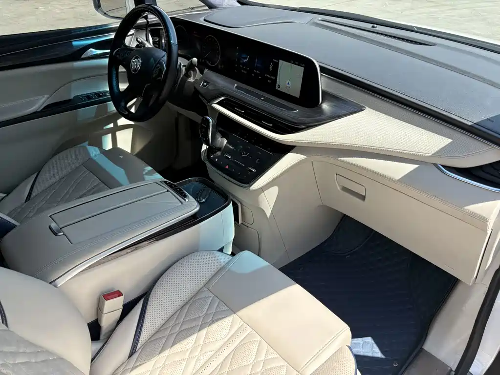 Buick GL8 — миниатюра 9