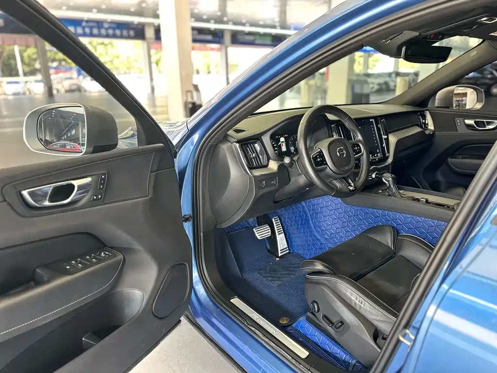 Volvo XC60 — миниатюра 9