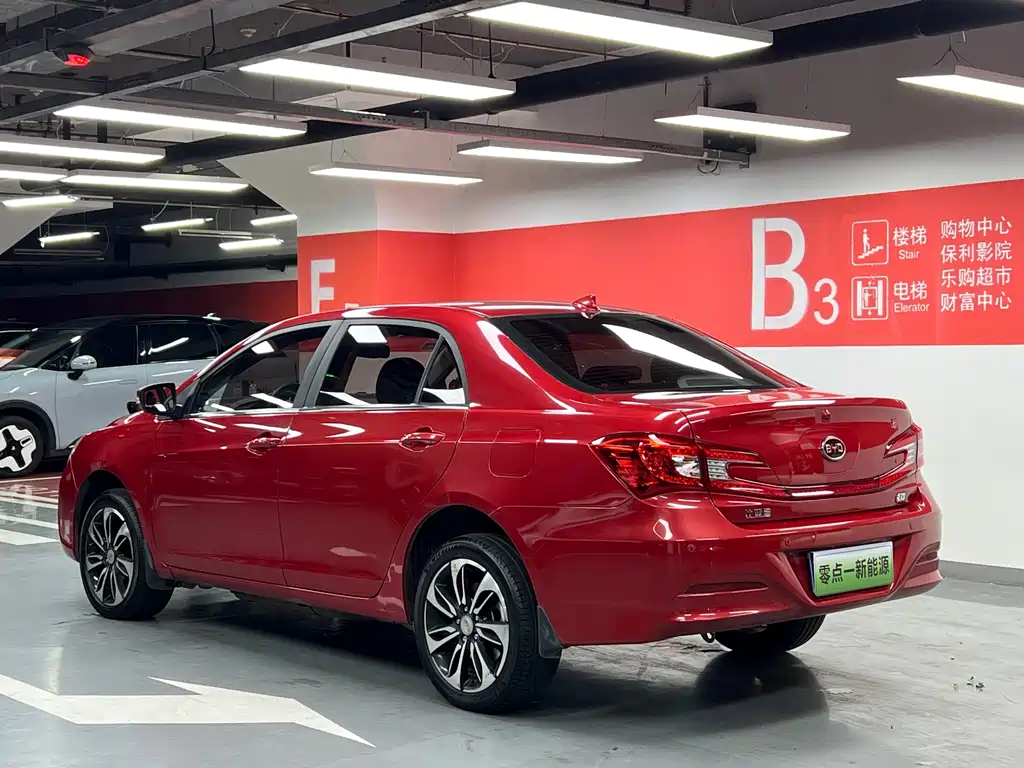 BYD Qin NEV 2016 EV300 Flagship