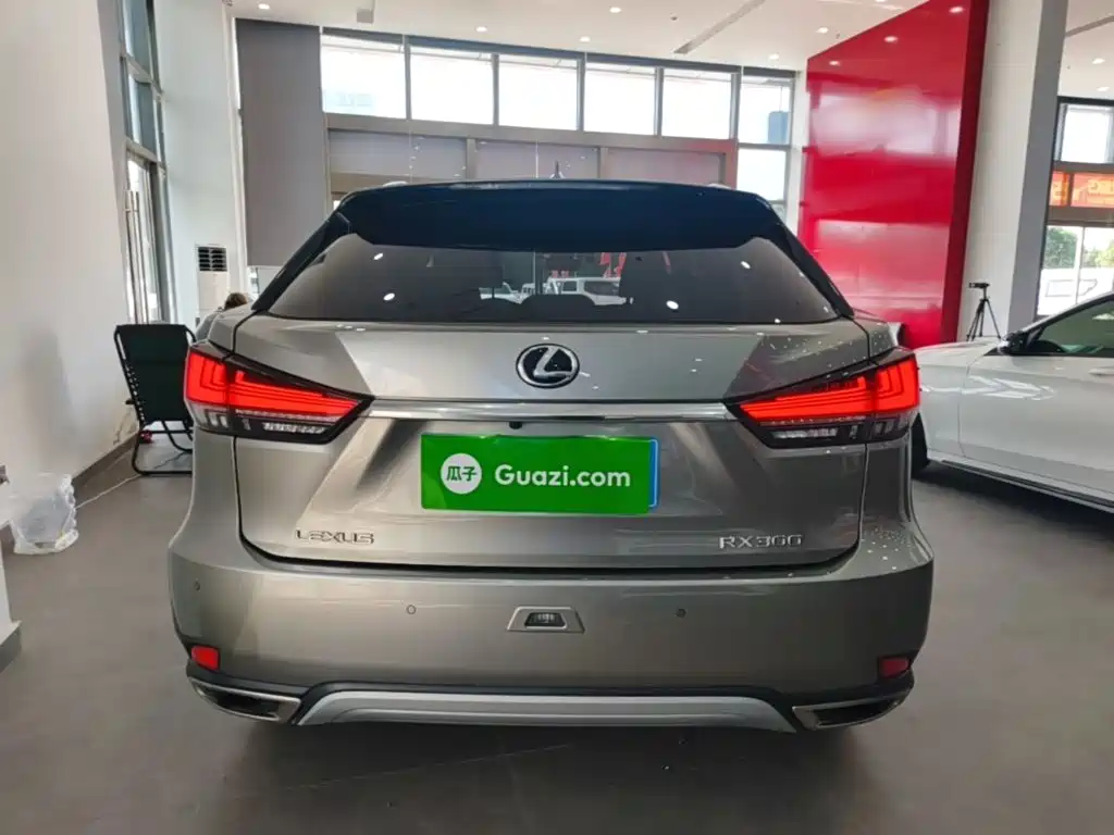 Lexus RX — миниатюра 6