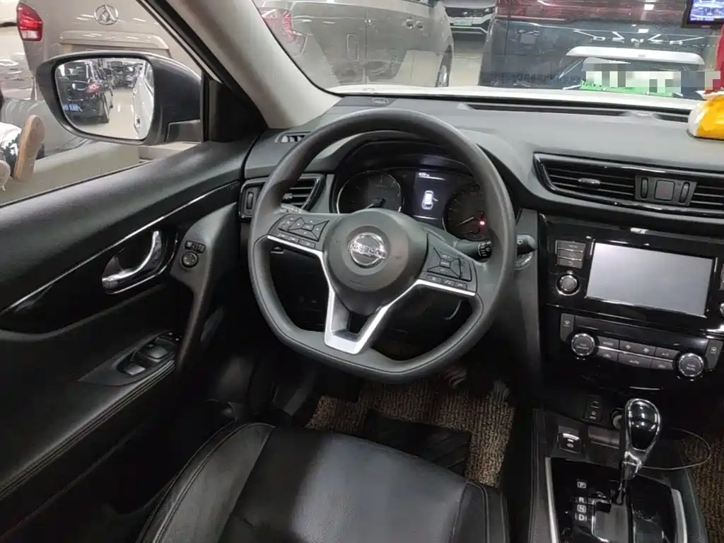 Nissan X-Trail — миниатюра 11
