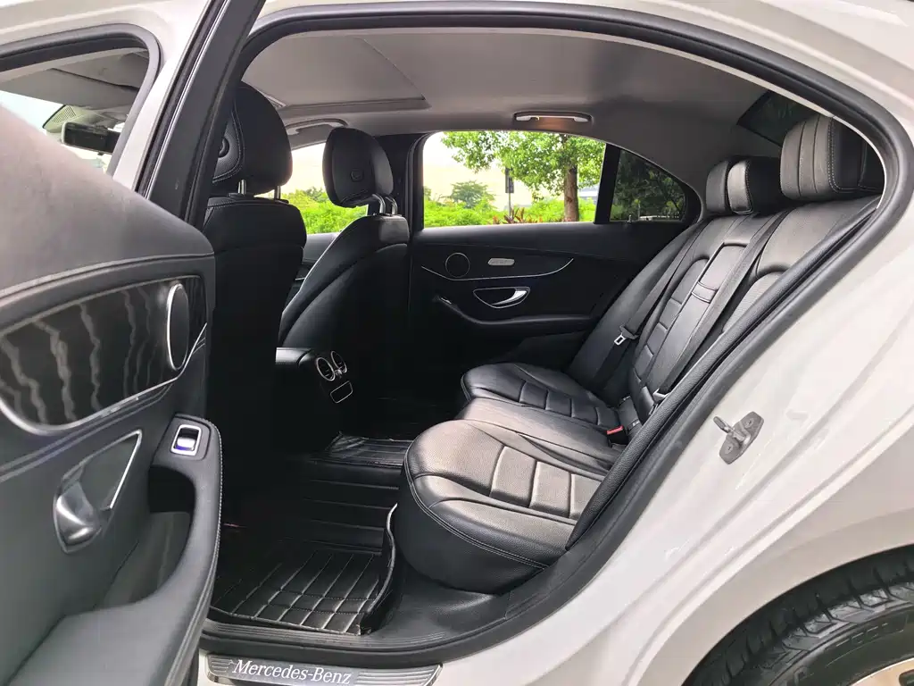 Mercedes-Benz C-Class — миниатюра 8