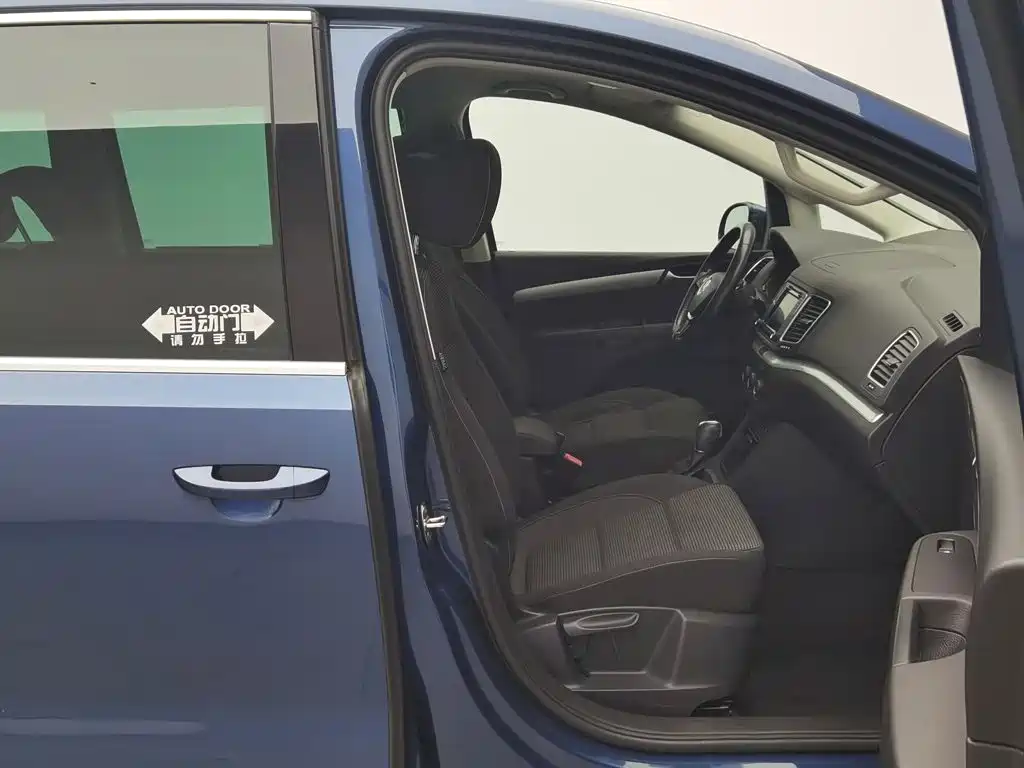 Volkswagen Sharan — миниатюра 23