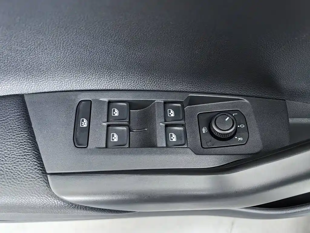 Volkswagen Polo — миниатюра 9