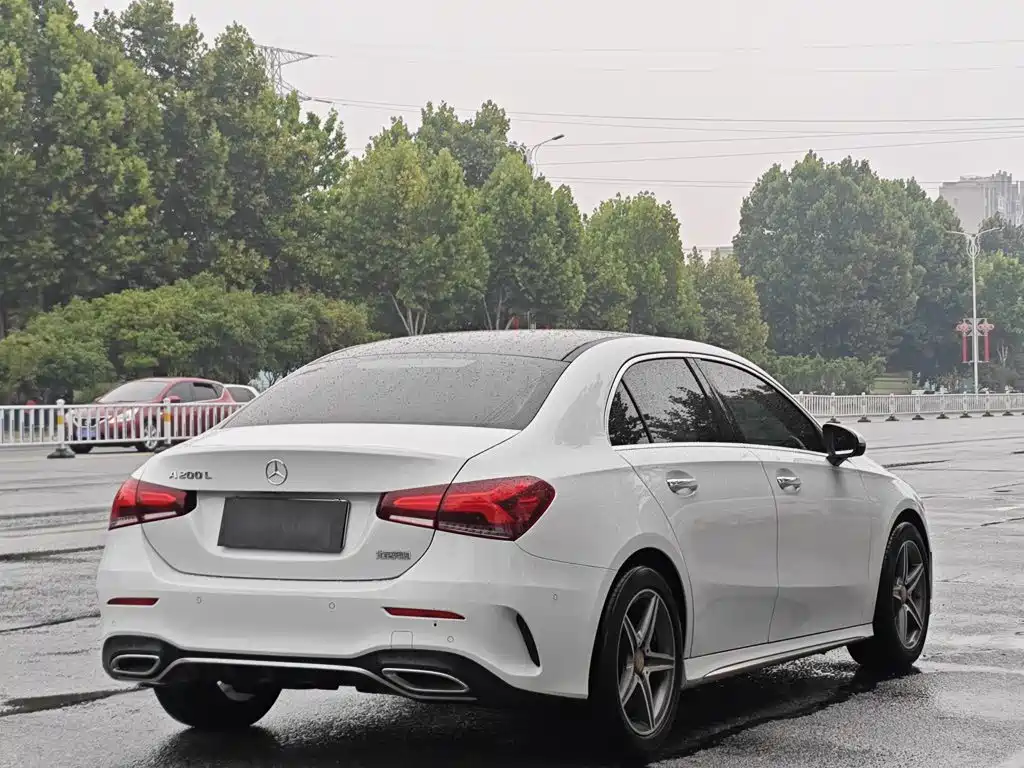 Mercedes-Benz A-Class — миниатюра 7