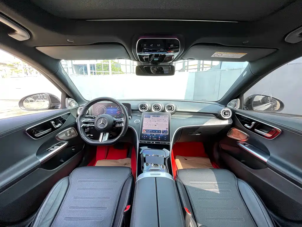 Mercedes-Benz C-Class — миниатюра 7