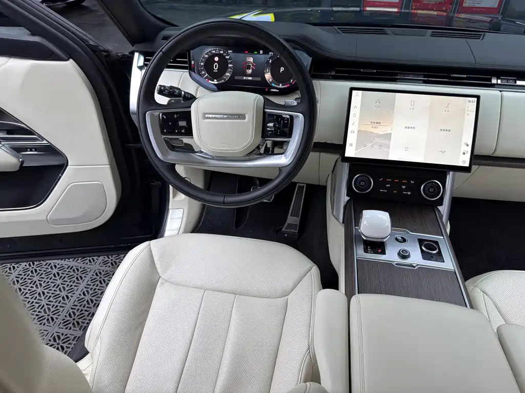 Land Rover Range Rover — миниатюра 17