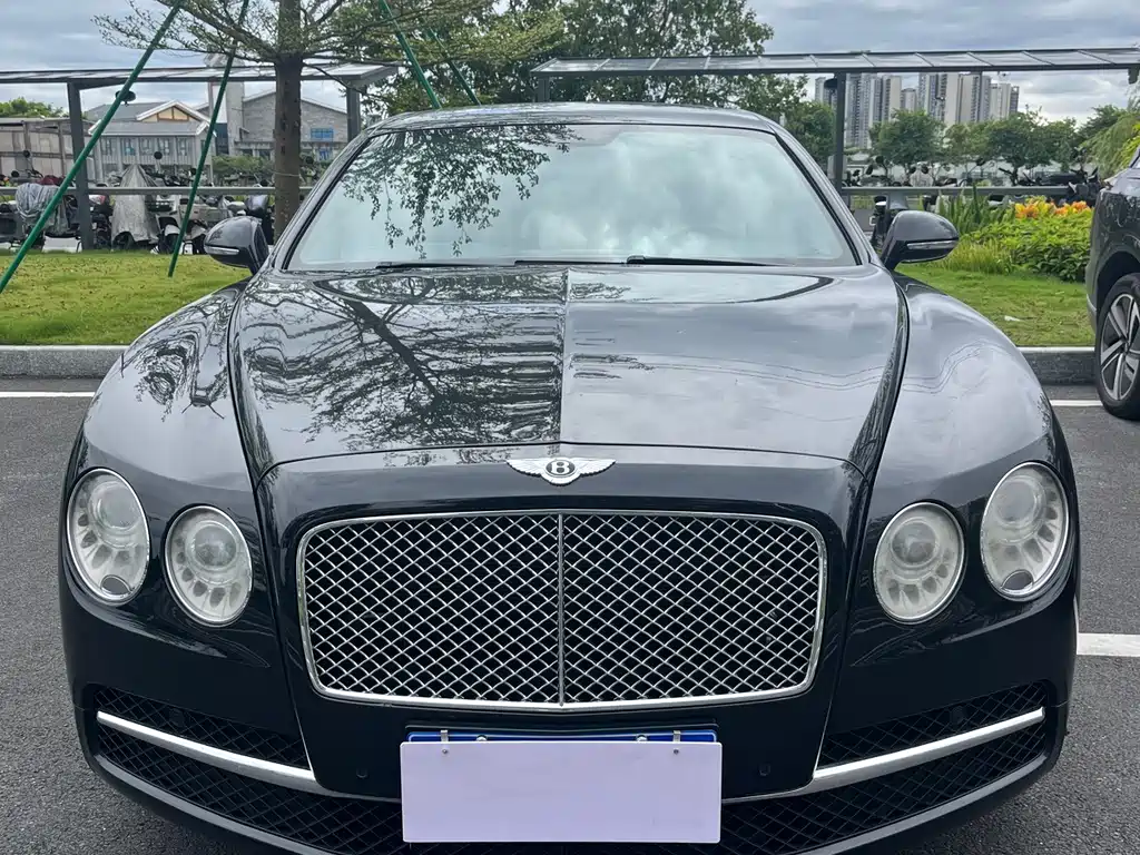 Bentley Flying Spur — миниатюра 2