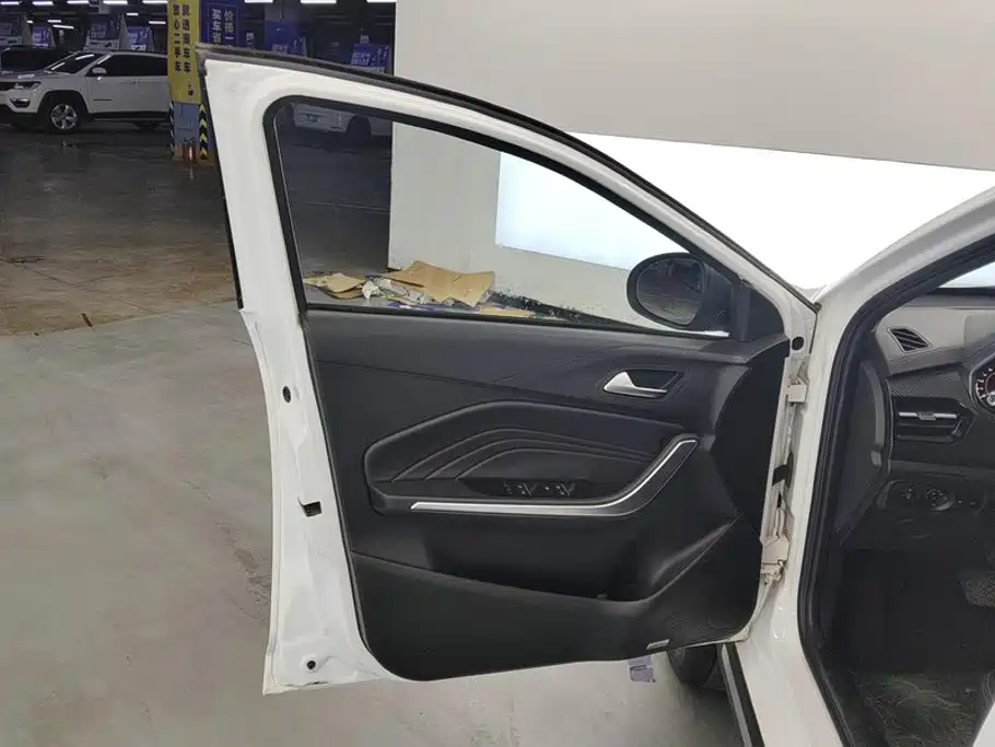 Chery Tiggo 3x — миниатюра 7