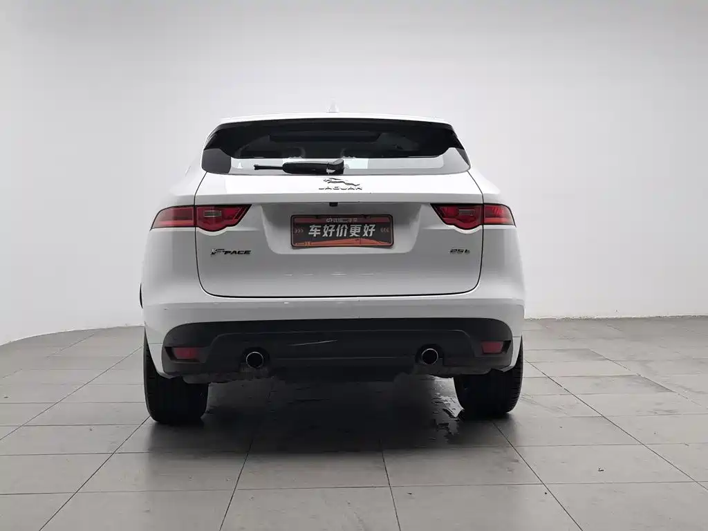 Jaguar F-PACE — миниатюра 4
