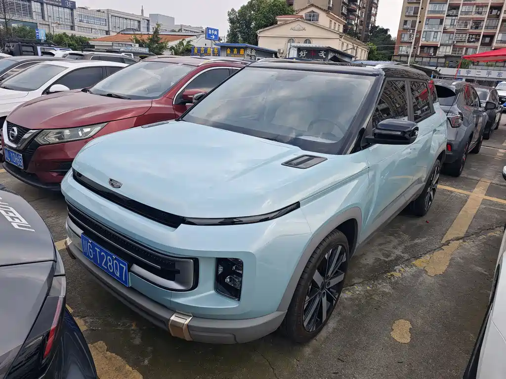 Geely Icon