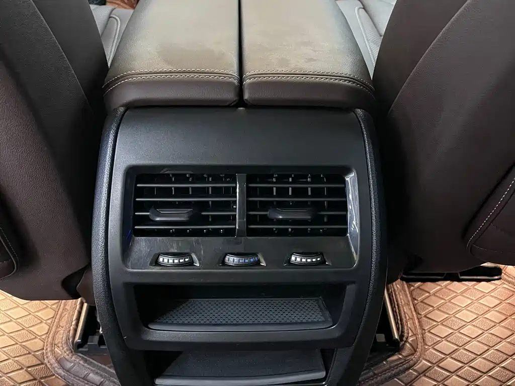 BMW X5 2025 xDrive 30Li Premium M Sport
