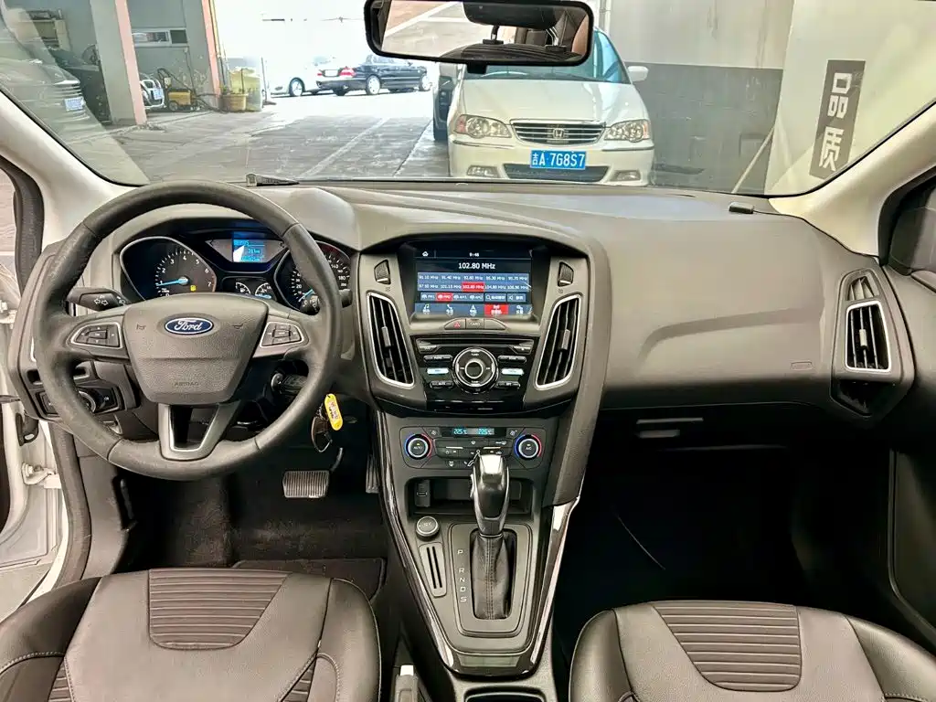 Ford Focus — миниатюра 8