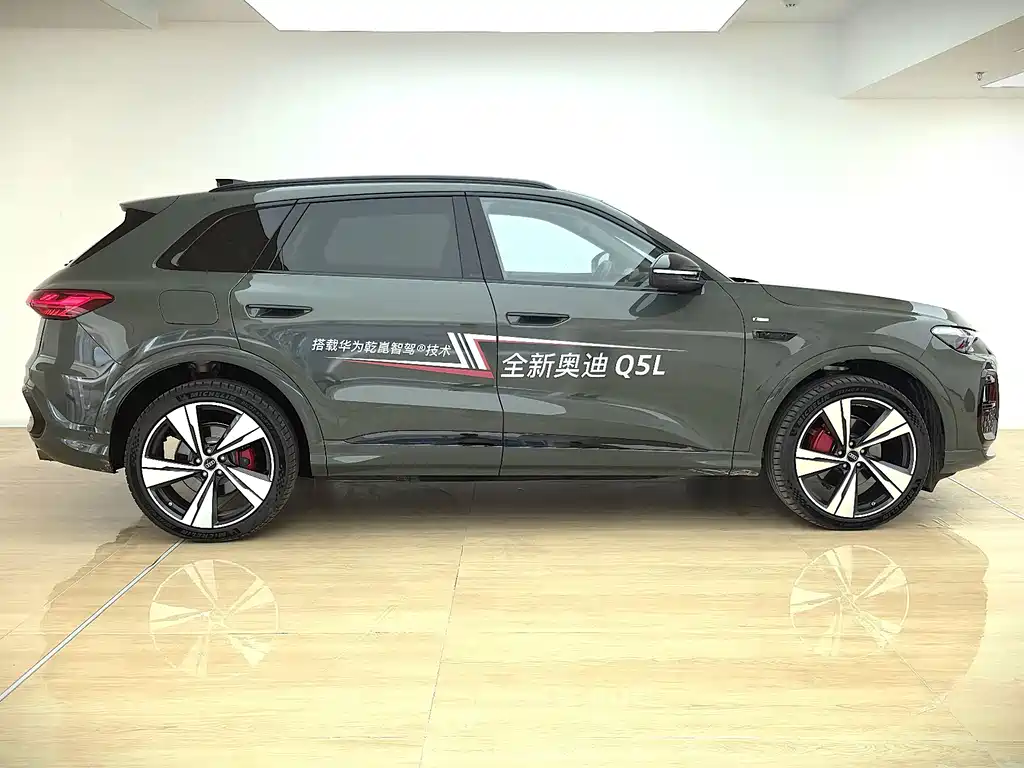 Audi Q5L — миниатюра 3