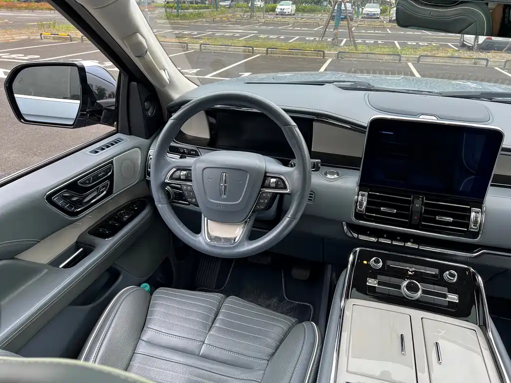 Lincoln Navigator — миниатюра 10