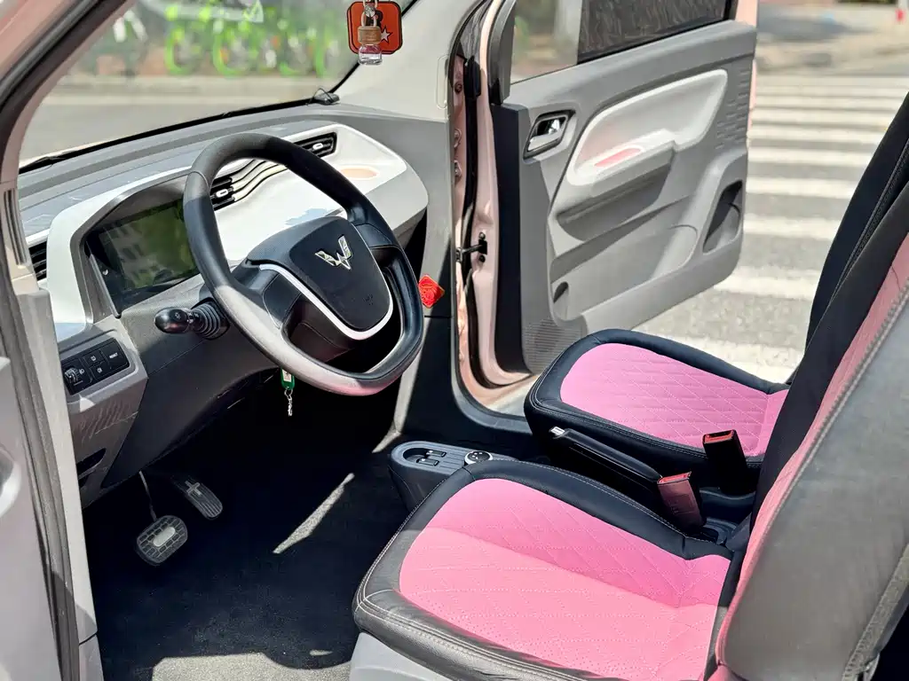 Wuling MINIEV — миниатюра 8