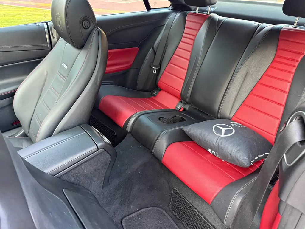 Mercedes-Benz E-Class (Import) — миниатюра 11