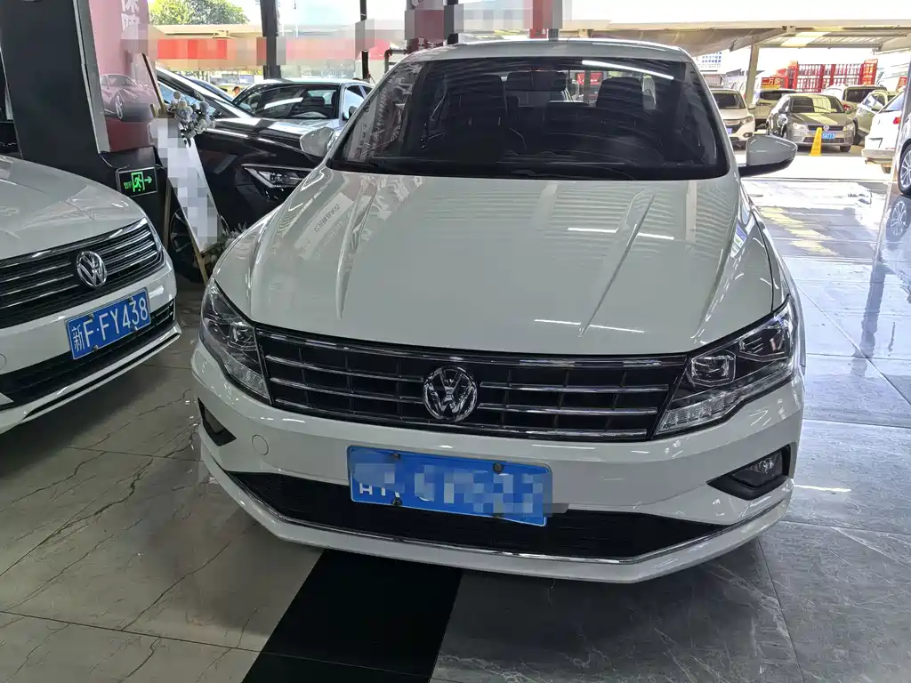 Volkswagen Jetta — миниатюра 2
