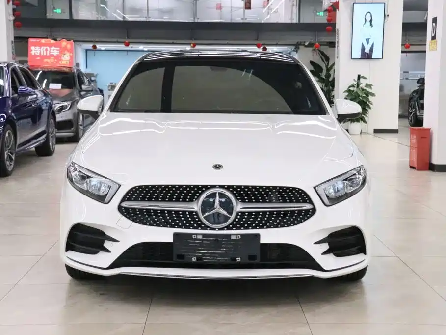 Mercedes-Benz A-Class A 200 L Sport Sedan Dynamic Type, фото 2
