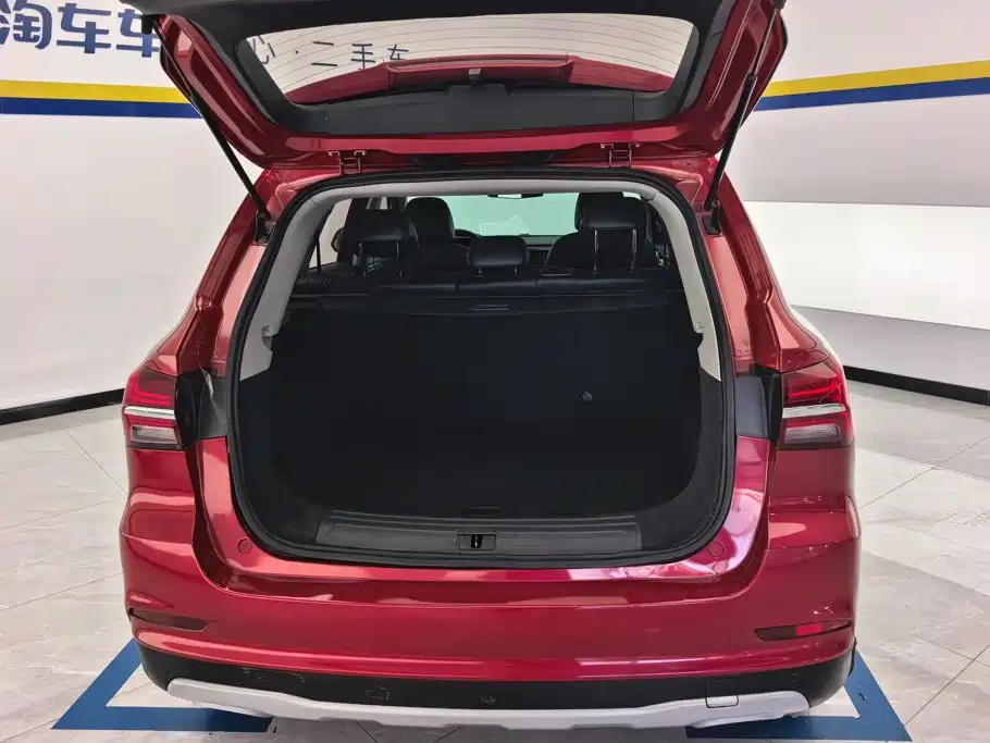 Roewe RX5 — миниатюра 4