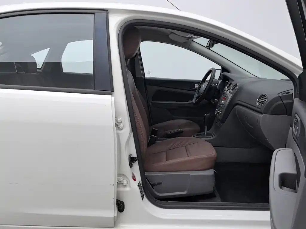 Ford Focus — миниатюра 23